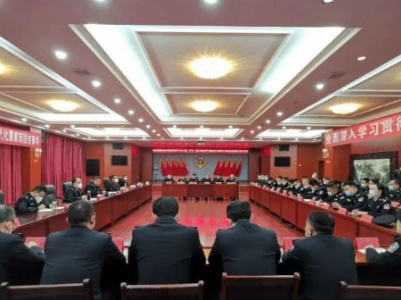 吉安市召开推进“五个一工程”暨文化文艺工作新春恳谈会 李瑞峰主持会议并讲话