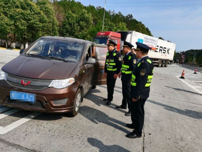 江西省交通运输执法局七支队二大队开展联合执法行动