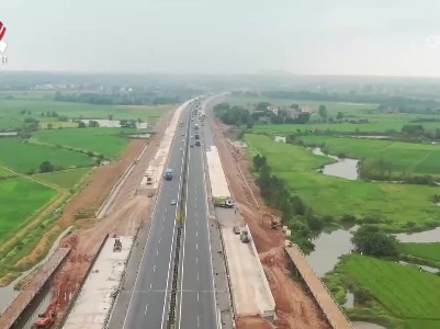 今年全省公路水路投资力争突破千亿元