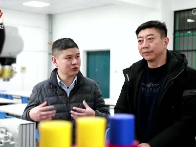 【代表委员在基层】刘辉：推动数字化技工培养 为智能制造储备人才