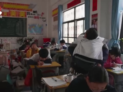 【雷锋精神 代代传承】背上的兄弟