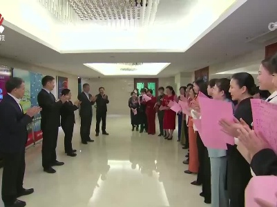 【团结加油赣 奋斗谱新篇·两会进行时】激扬“她风采” 奋发“她力量” 尹弘叶建春向全省广大妇女同胞致以节日的问候和祝福