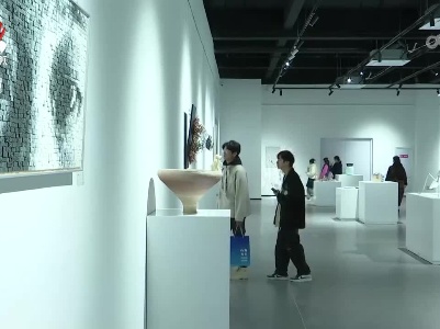 “山海共长”两岸陶艺邀请展在景德镇开展