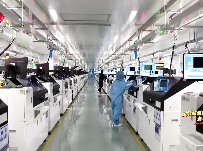 【团结加油赣 奋斗谱新篇·江西新画卷】先进制造业：特色矩阵 潮涌赣鄱