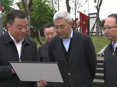 尹弘在吉安调研时强调 做大规模做长链条做强创新做优环境 加快推动电子信息产业高质量发展