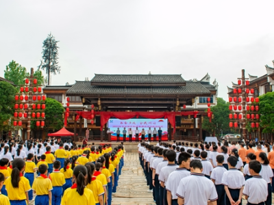 江西吉安县：红色相伴 书香满溢