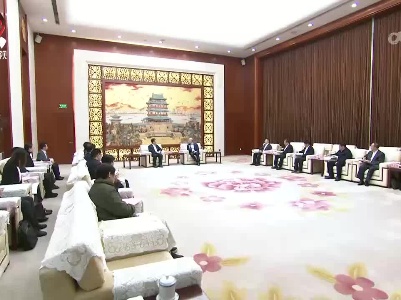 尹弘会见清华大学校长王希勤一行