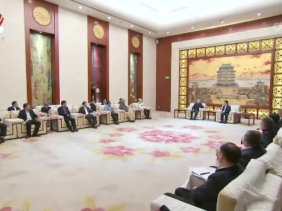 叶建春会见来赣参加科技创新活动的院士专家