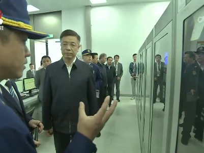 任珠峰在南昌调研消防防汛安全工作