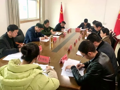 王少玄主持召开县（市、区）委书记座谈会