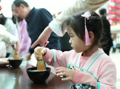 多彩假日 美好生活