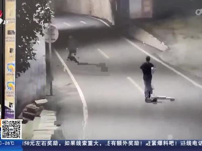 广西南宁：民警狂追1.5公里 耐力跑累瘫小偷