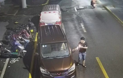 车窗边贴“涉黄”二维码？上饶市信州公安快速出击抓获4名违法人员