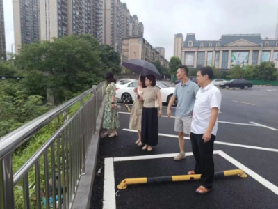 上饶市城投集团调研部分停车场和充电桩情况