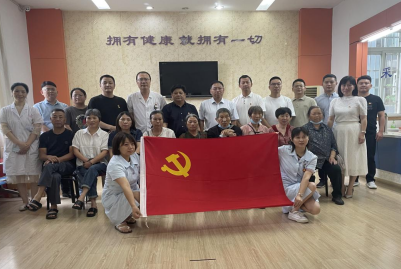 【大抓基层年】上饶市广丰区霞峰镇联合江西医学高等专科学校第一附属医院开展健康义诊活动