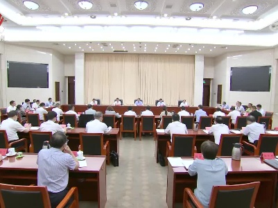 中央第八指导组与我省联合召开主题教育促发展市场主体座谈会 骆惠宁主持 叶建春出席