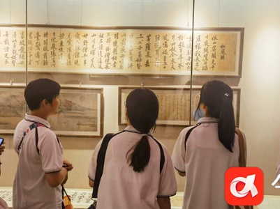南昌县莲塘第二中学学子赴滕王阁开展研学实践活动