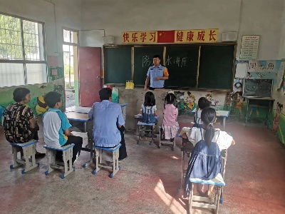 【三比三争】宜春市袁州区公安分局：五个学生的法制课堂