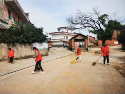 余江：代表上阵齐发力 聚焦人居环境整治