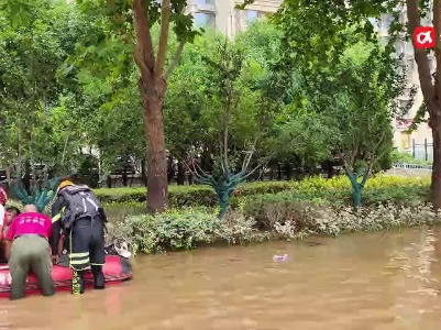 2天运送2000多份物资 记者跟随江西救援力量深入重灾区