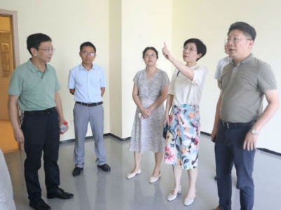 省卫健委妇幼处处长叶颖一行来南昌市第一医院九龙湖院区调研预防接种门诊建设情况