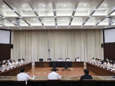 九江：市委理论学习中心组举行集体学习会
