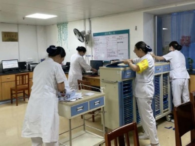 巩固国家卫生城市创建成果，南昌市第一医院开展卫生大扫除活动