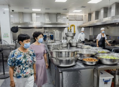 上饶市广丰区副区长王斐深入广丰中学开展食品安全“两个责任”包保督导检查