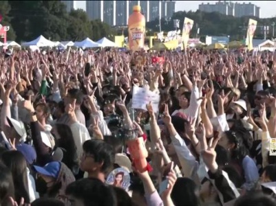 新闻晚高峰20231022