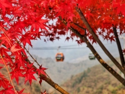 上饶：冬日灵山 缤纷色彩