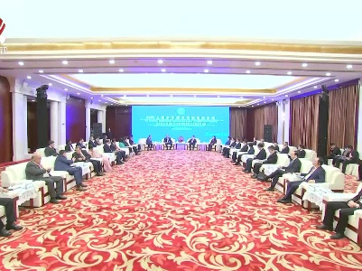 叶建春分别会见出席2023上海合作组织 传统医学论坛的院士专家和外宾