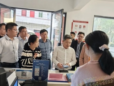 景德镇市人大常委会调研组对医疗保障工作进行专题调研