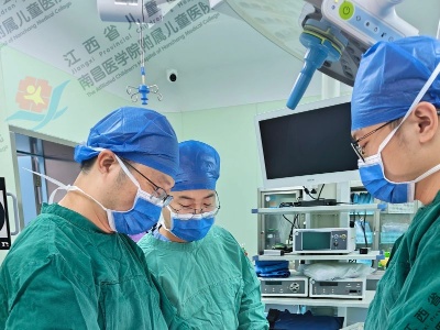 江西省儿童医院开展小切口骨盆三联截骨术，保住7岁男童的“轻快”童年