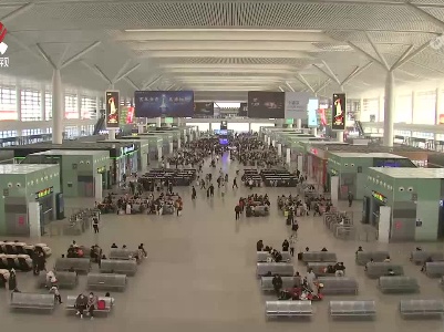 出行客流渐回升 旅客体验更美好