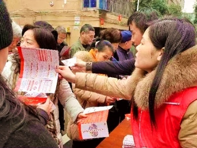 吉安市吉州区北门街道开展“温暖救助，与爱同行”社会救助政策宣传月活动