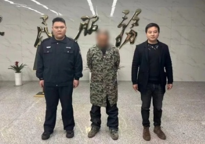上饶一男子沿路偷880个灯笼当天即被抓