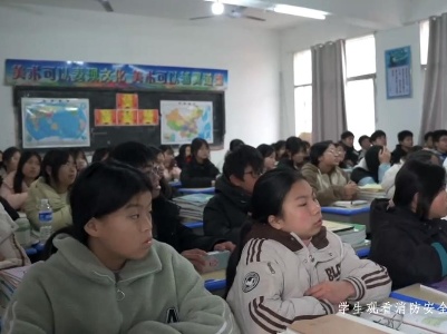 宜春市袁州区洪塘中学举行2024年春季学期消防安全演练活动