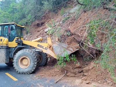 铜鼓县交通运输局全力组织开展水毁道路抢修工作
