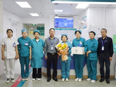 暖心慰问 最美是你——景德镇市第三人民医院“5·12”护士节慰问一线护理人员