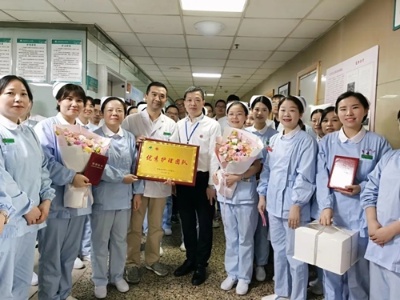 景德镇市第二人民医院开展护士节慰问活动