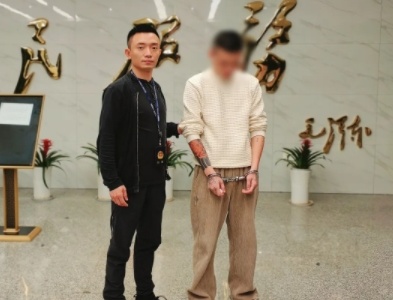 上饶一男子求爱被拒 做出过激行为被拘