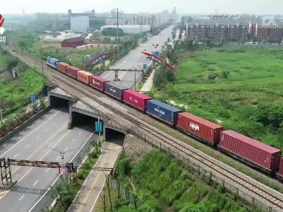 南昌铁路物流中心：“一站式”“门到门” 货运服务提质增效