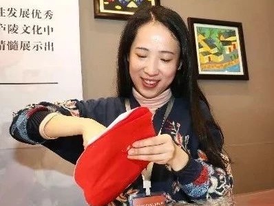 【2019江西文化发展巡礼展】新干剪纸的独特魅力在这里！
