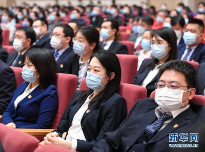 党史学习教育中央宣讲团首场报告会在京举行