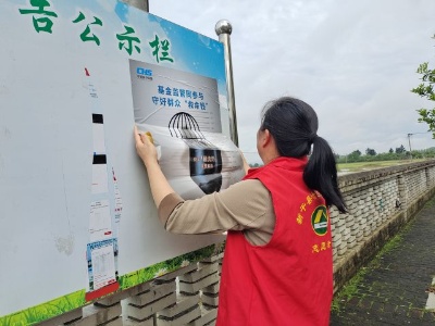 洋峰街道万寿社区积极开展医保基金监管宣传活动