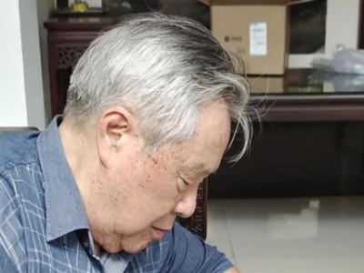 获省级荣誉人生高光时刻 对批评抨击照单全收
