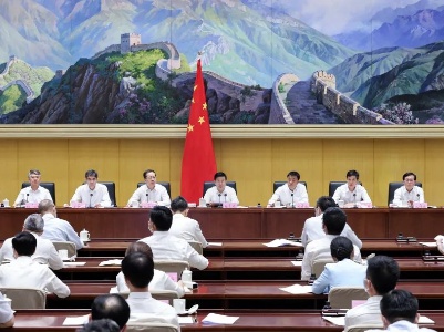 湘东区组织收听收看全国禁毒电视电话会议