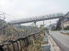 湘东镇：清除铁路沿线杂草，排查行车安全隐患