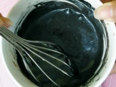 漂亮的豆沙蕾丝