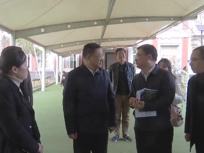 【深入学习贯彻党的二十大精神】市委副书记鲍峰庭调研职业教育工作